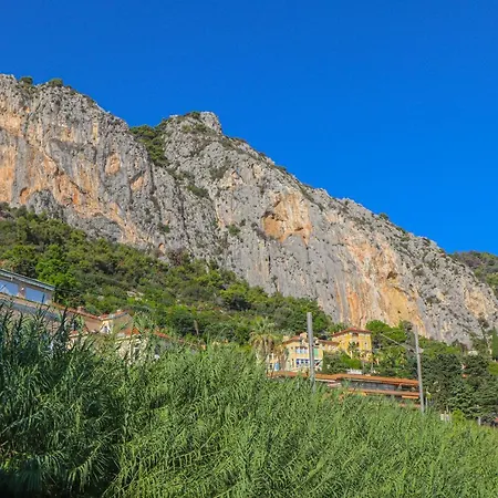 « Hawai » Proche Mer, Calme, Piscine * Mentona